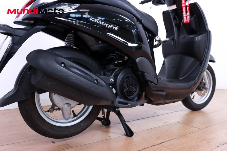 Motorbike image 3