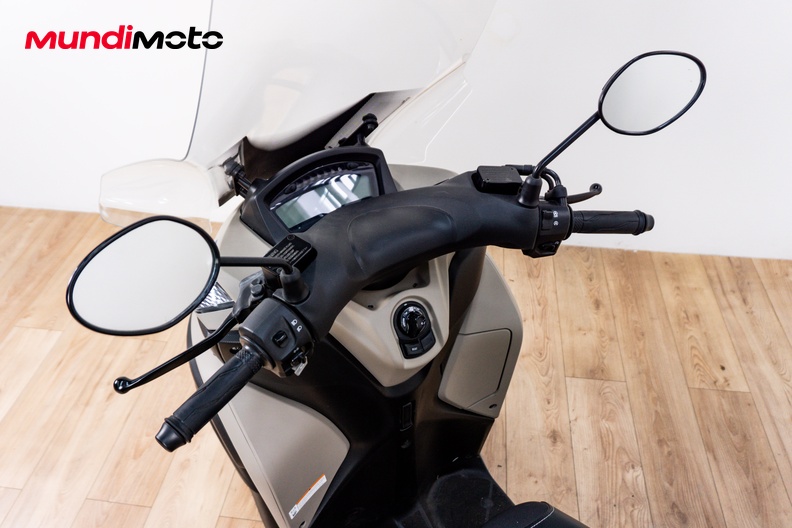Motorbike image 10