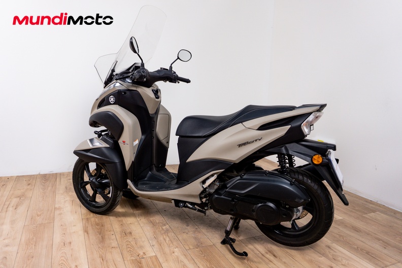 Motorbike image 7