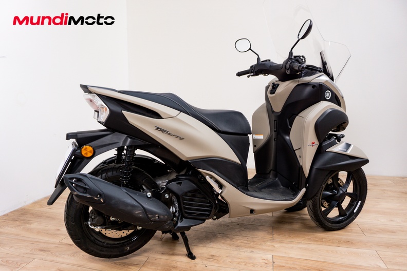 Motorbike image 2
