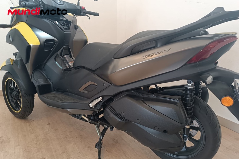 Motorbike image 8