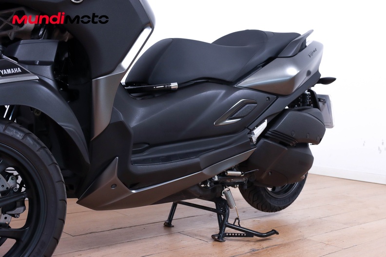 Motorbike image 8