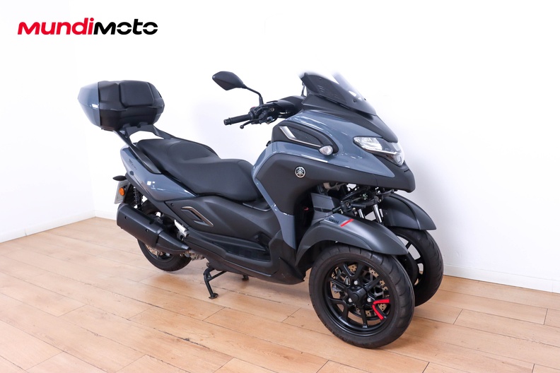 Motorbike image 1