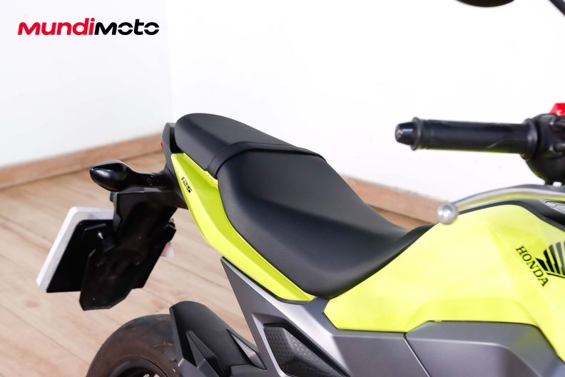 Motorbike image 13