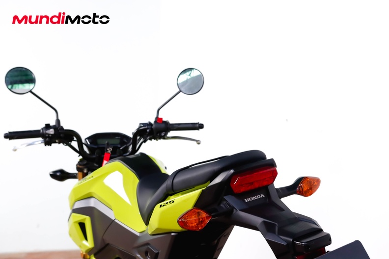 Motorbike image 9