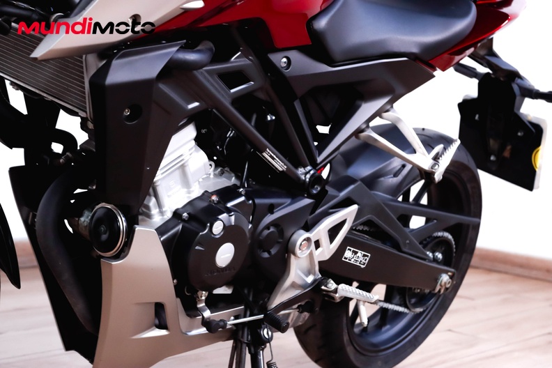 Motorbike image 8