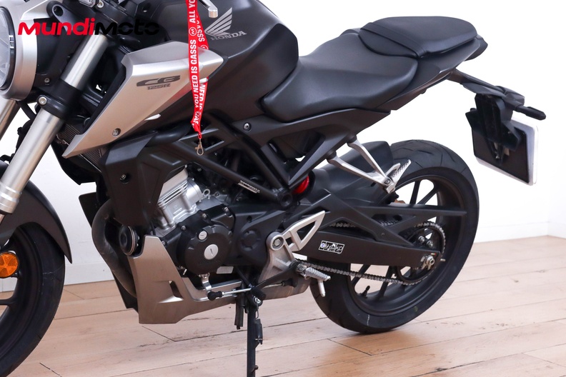 Motorbike image 8
