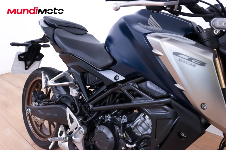 Motorbike image 13
