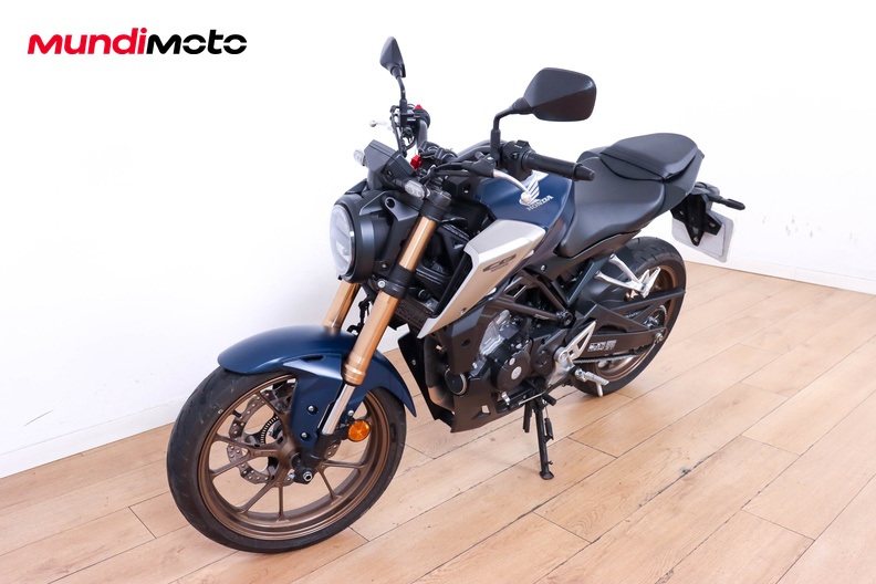Motorbike image 7