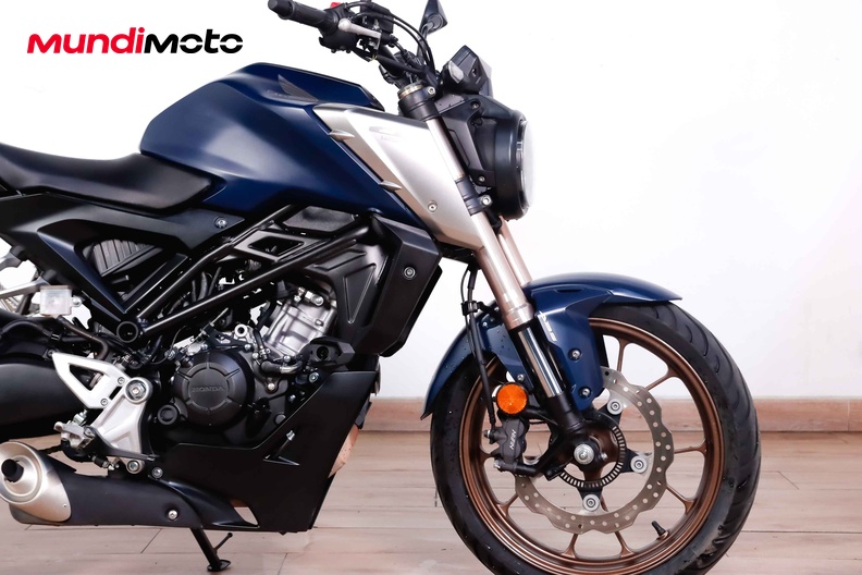 Motorbike image 12