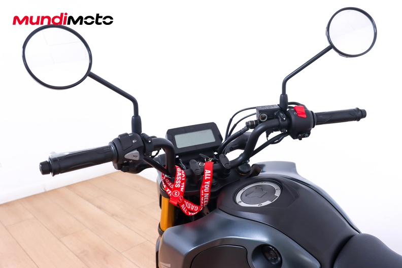 Motorbike image 10
