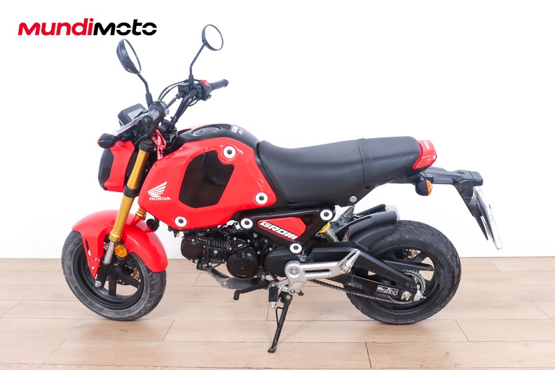 Motorbike image 5