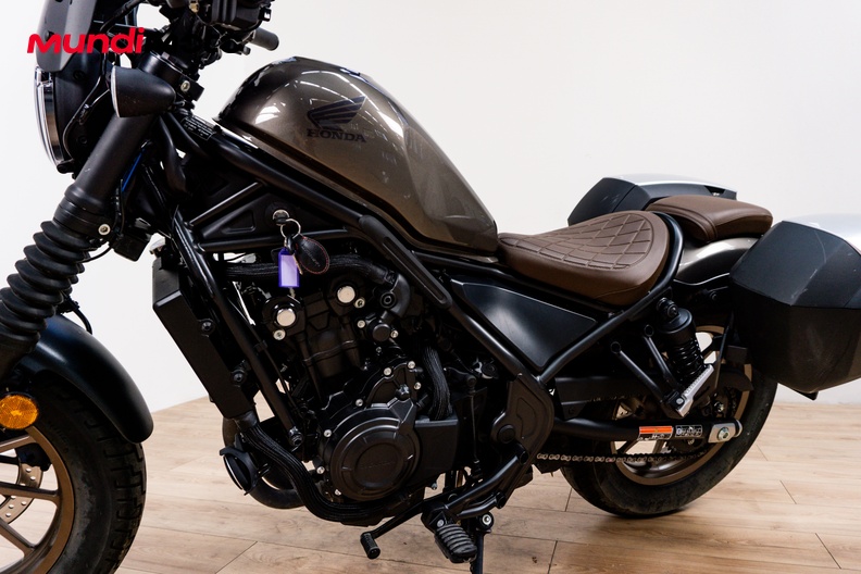 Motorbike image 9