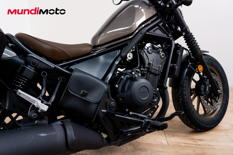 Motorbike image 3
