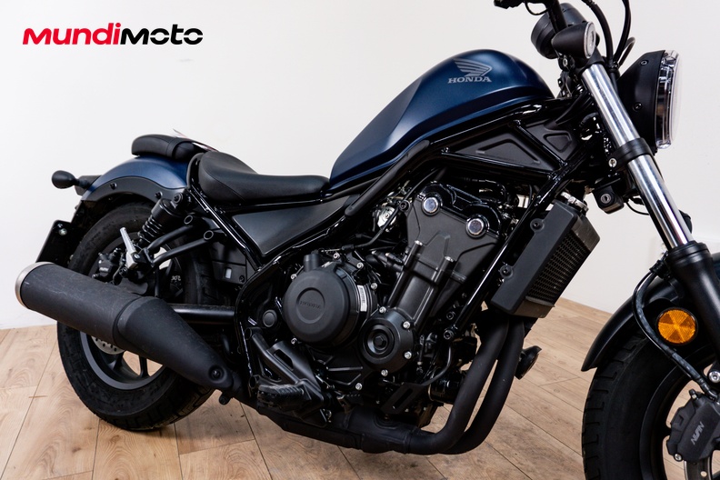 Motorbike image 4