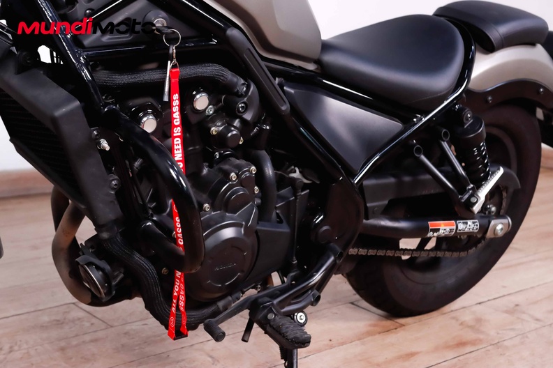Motorbike image 8