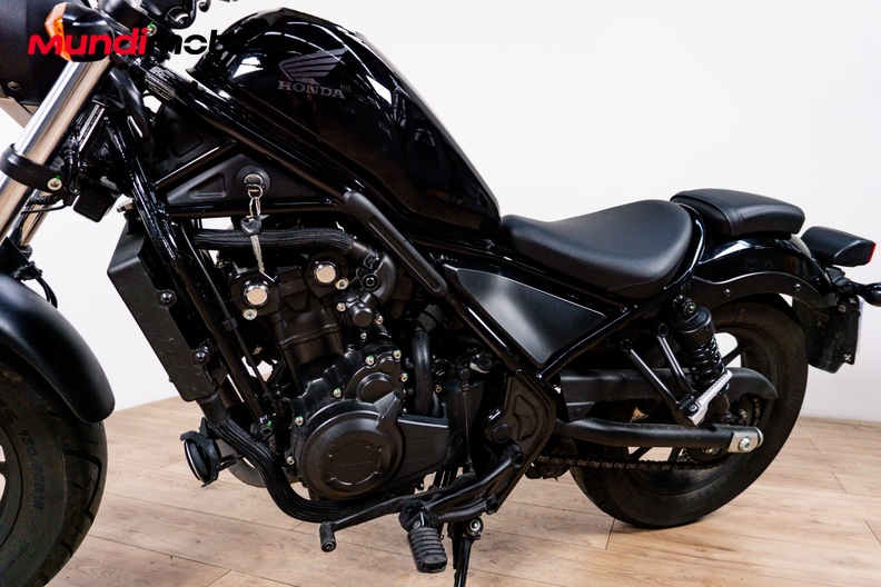 Motorbike image 9