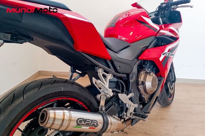 Motorbike image 3