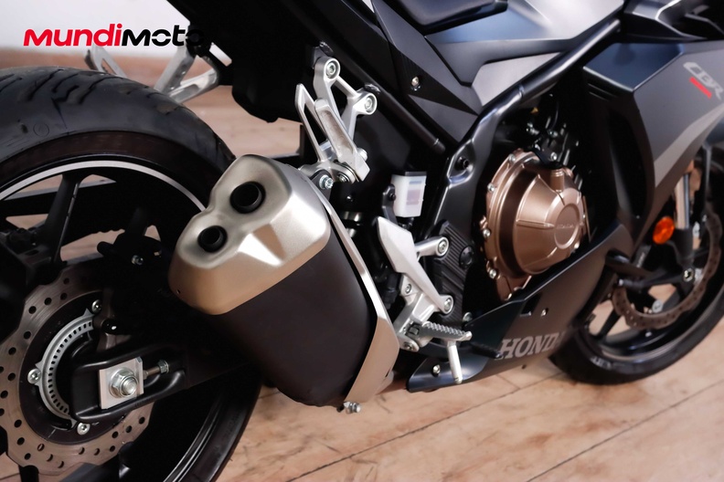 Motorbike image 3
