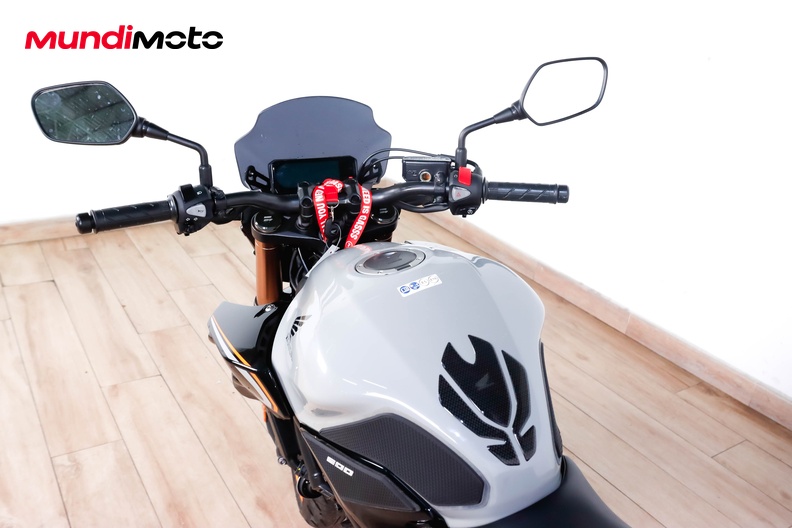 Motorbike image 10