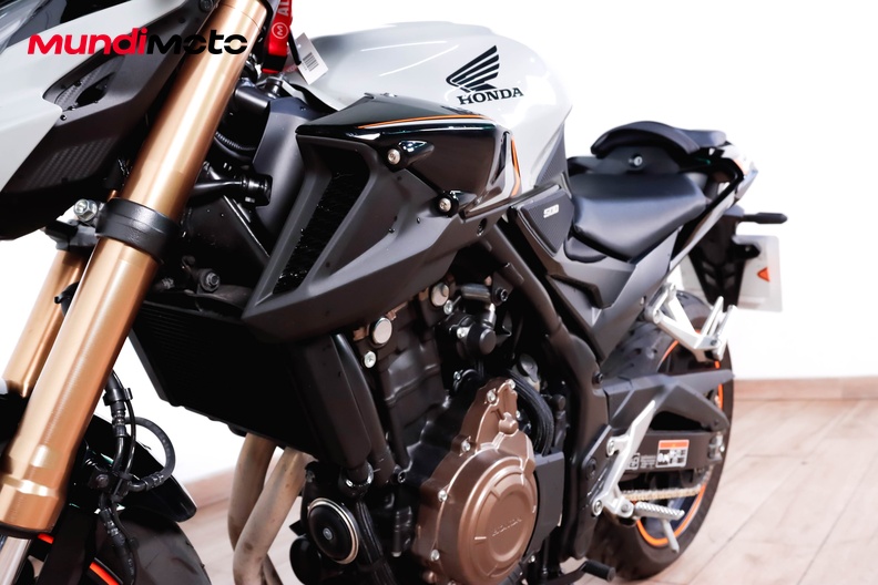 Motorbike image 8