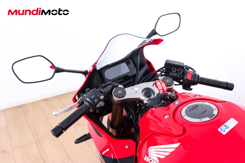 Motorbike image 10