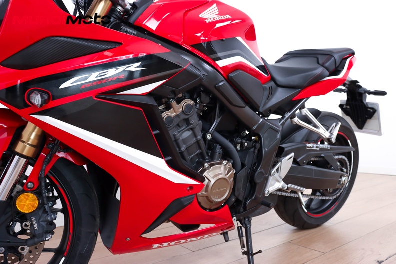 Motorbike image 8
