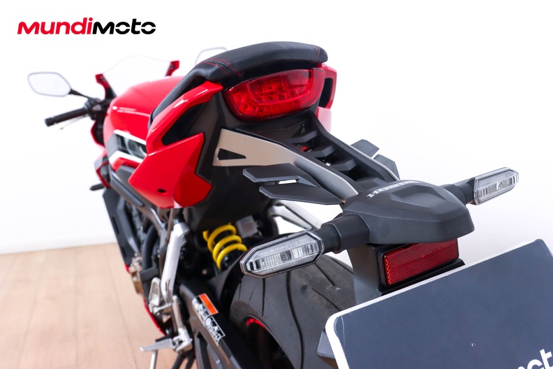 Motorbike image 9