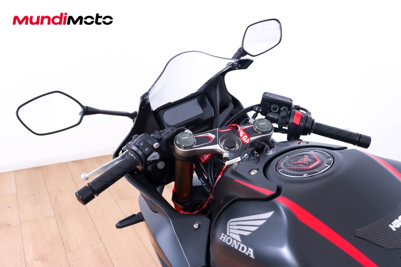 Motorbike image 10