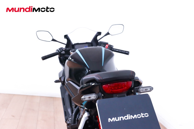 Motorbike image 9