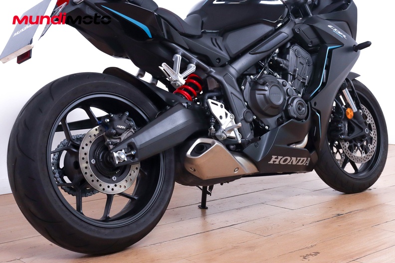 Motorbike image 3