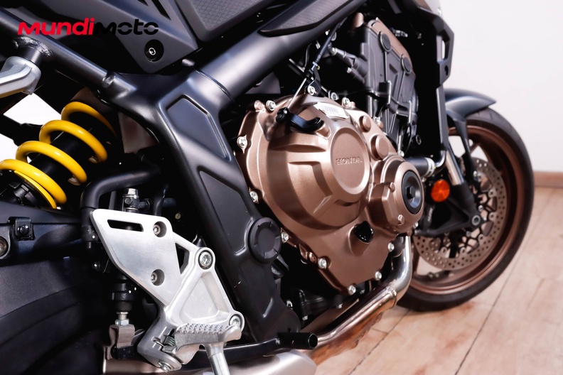 Motorbike image 3