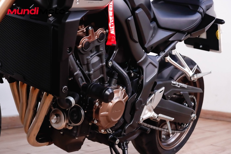 Motorbike image 8