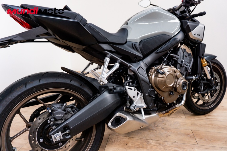 Motorbike image 3