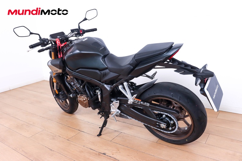 Motorbike image 6