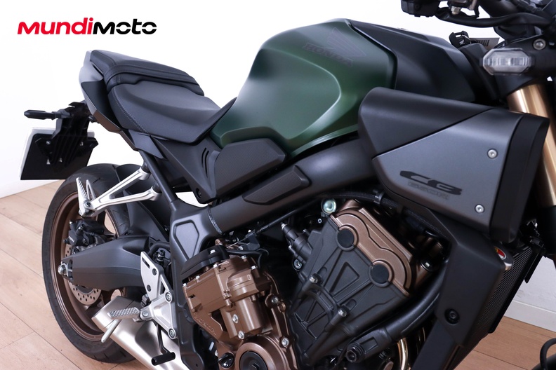 Motorbike image 12