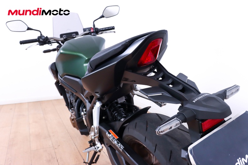 Motorbike image 9