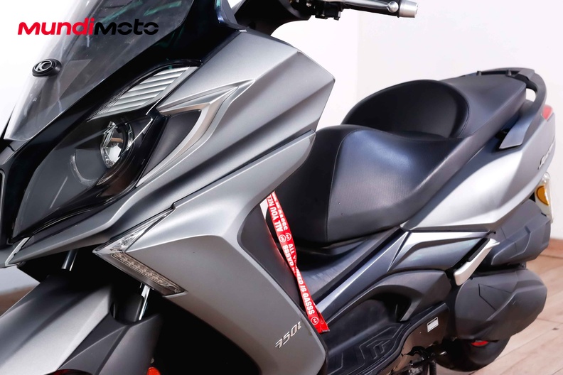 Motorbike image 8