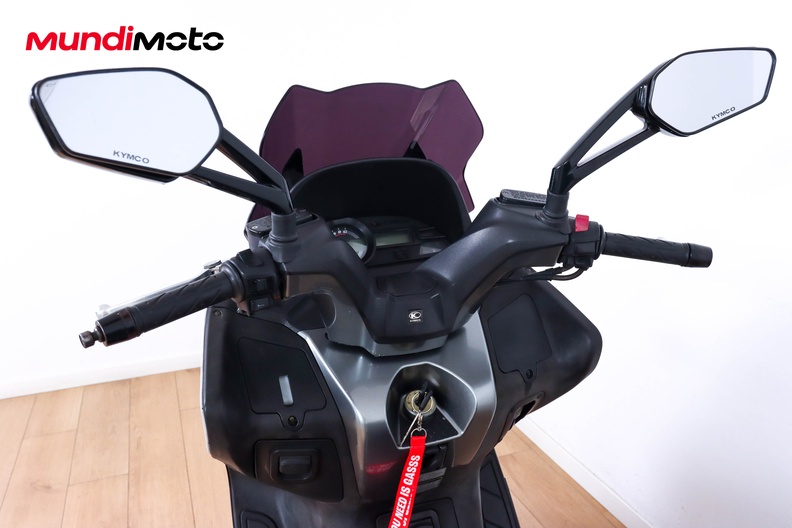 Motorbike image 10