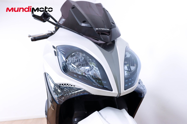 Motorbike image 4