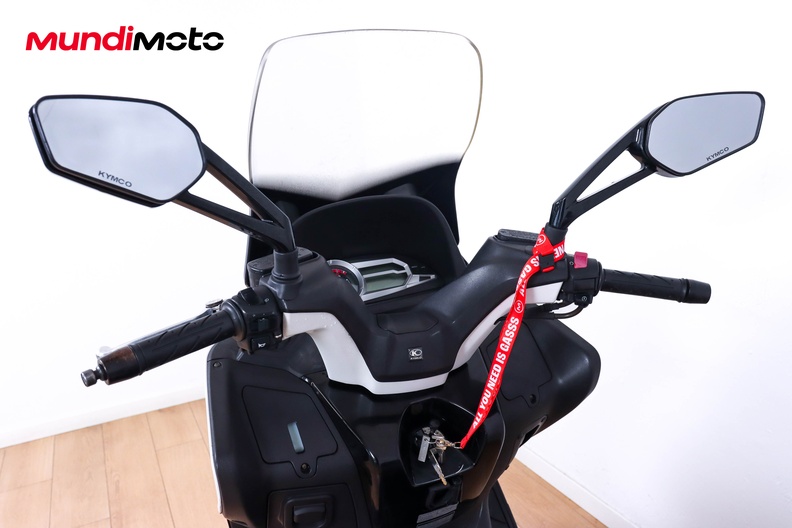 Motorbike image 10