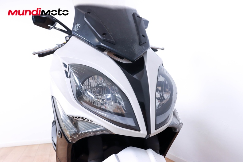 Motorbike image 4
