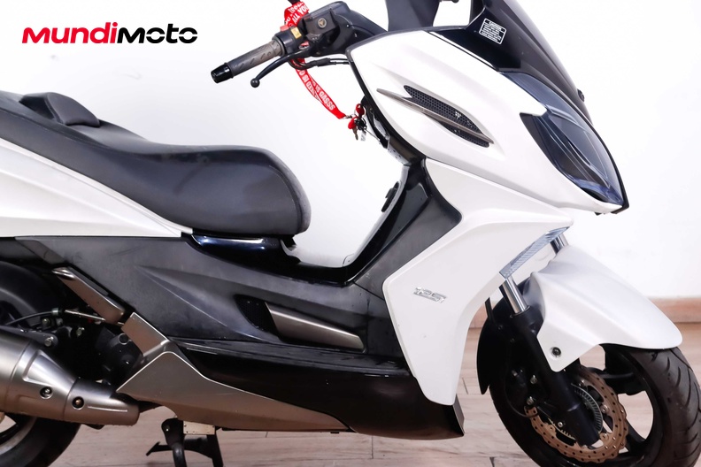 Motorbike image 12