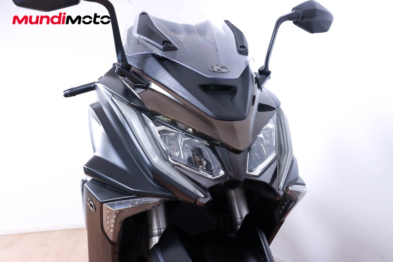 Motorbike image 4