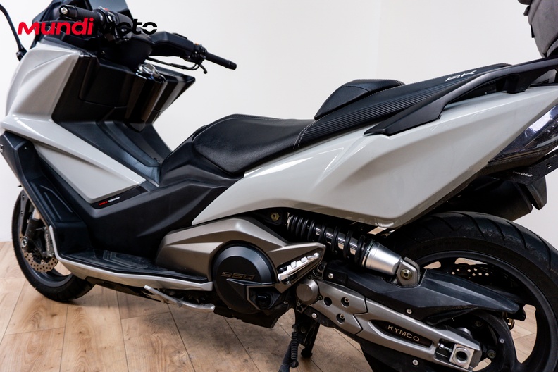 Motorbike image 8