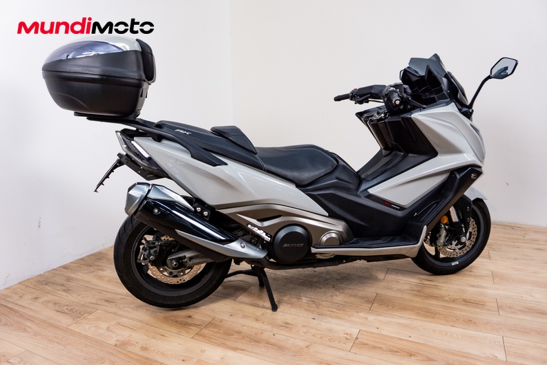 Motorbike image 2