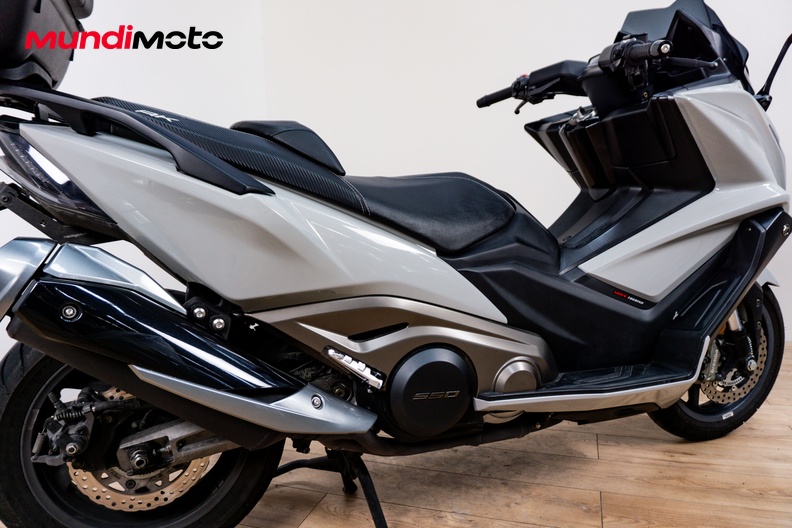 Motorbike image 3
