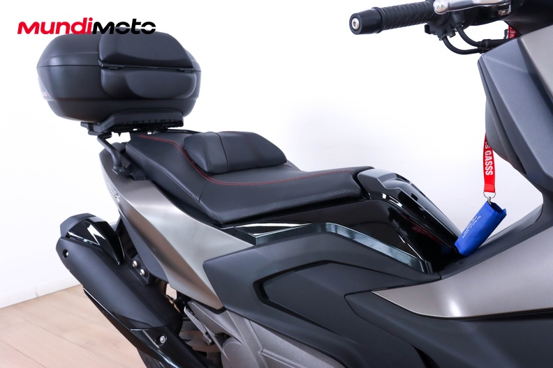 Motorbike image 13