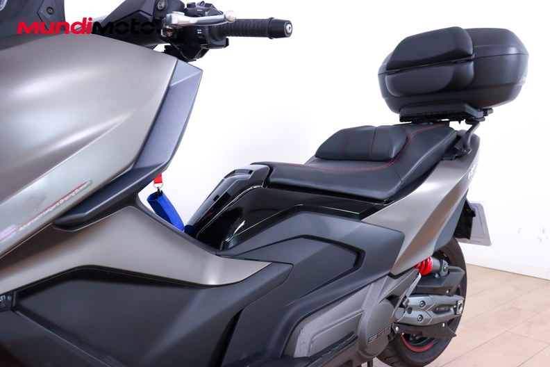 Motorbike image 8