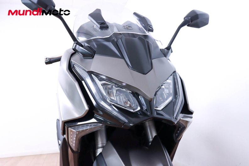 Motorbike image 4